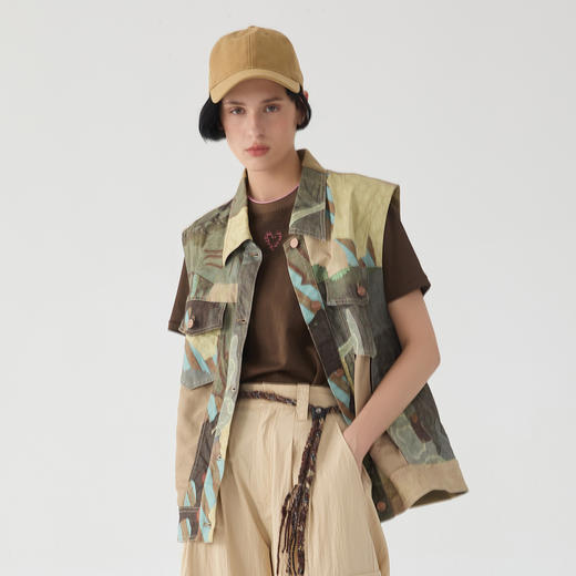 谜底花色马甲女2025春新品复古风主题印花挺阔马夹外套251MM0103 商品图0