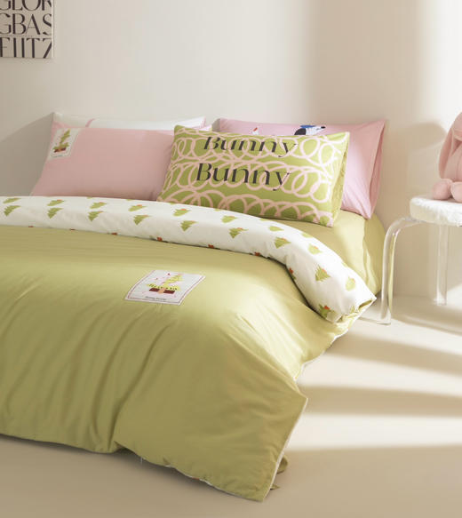 【四季可用】福利款！全棉马卡龙色系四件套  进口纱线卡通绣标 精致不乏高级感 柔软透气贴身舒适 商品图3