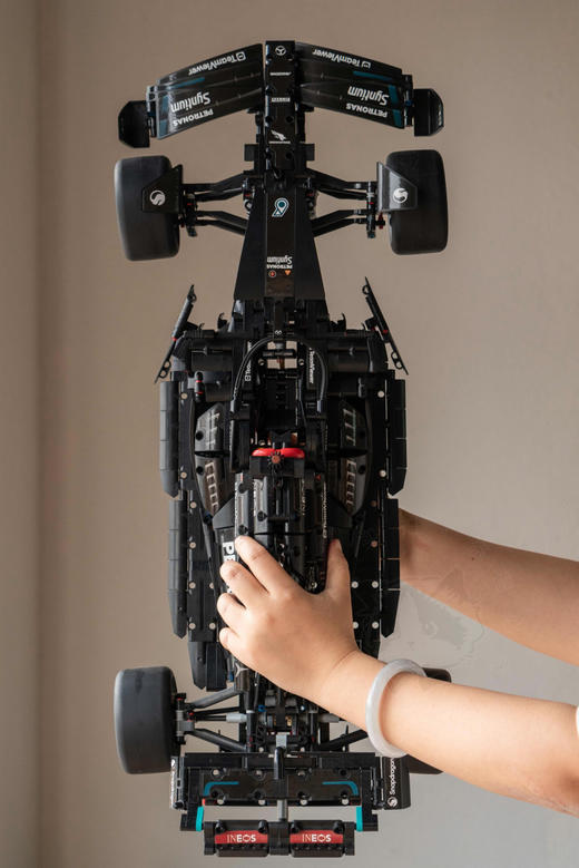 ⏰全款提奔驰❗ 乐高同款1:10大比例还原真车【梅赛德斯奔驰F1积木赛车】  某宝同款1000+，新年礼物开团到手 68.9元 ❗ 商品图0