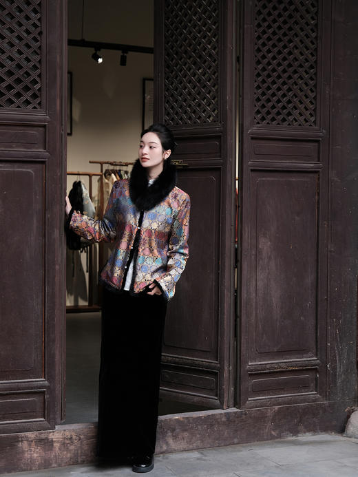 盛唐婧|狐狸毛磁扣围脖-黑/白/杏可选[特价品] 商品图9