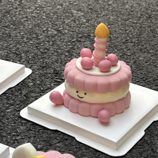 粉色蜡烛人emoji蛋糕 商品图1