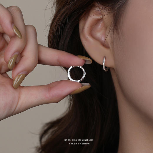 【无尽之灵】S925银素圈莫比乌斯环耳饰【YXS-E3958】 商品图1