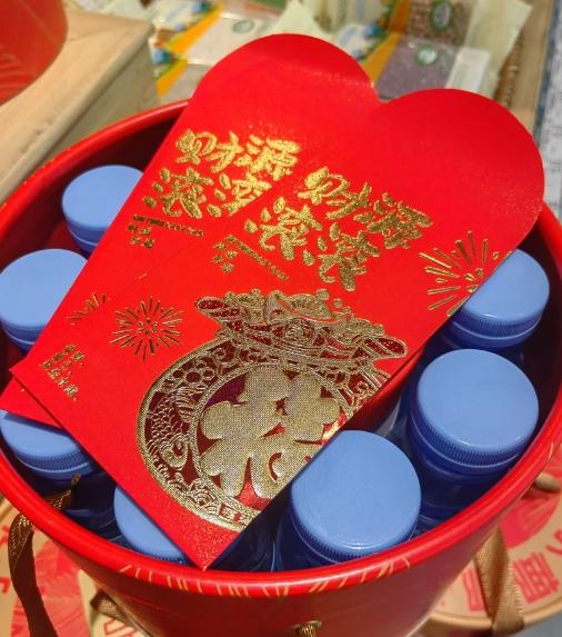 【发货+10元】丨团购·年货节 香水椰汁新春版 78元/10瓶 丨内含惊喜礼物 商品图1