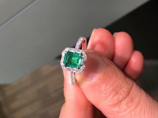 1.07ct刻面祖母绿戒指 商品图0