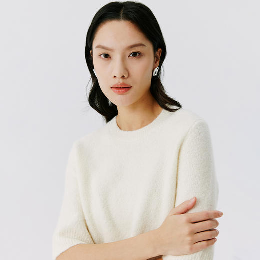 东黎 • 山羊绒女士秋冬圈圈纱圆领半袖 4852 商品图8