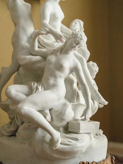 独角鹿西洋古董 19世纪法国御窑工匠Le Riche签名设计出品维纳斯梳妆主题素胎瓷人物雕塑 商品图4