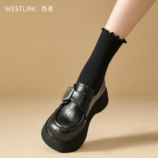 西遇厚底乐福鞋女新款英伦风单鞋舒适松糕软底黑色小皮鞋V0356415 商品图1