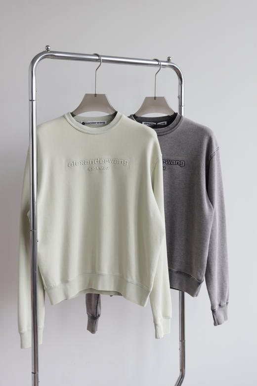 A1exanderw@ng 鸭梨山大w 中性徽标压花字母圆领卫衣 WY883 商品图0