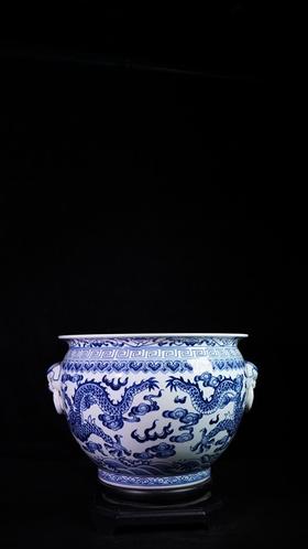 柴窑青花双龙缸