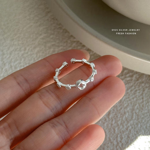 【十字之牵】S925银镂空十字架戒指【YXS-K2093】 商品图3