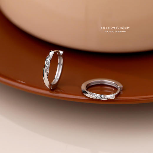 【无尽之灵】S925银素圈莫比乌斯环耳饰【YXS-E3958】 商品图2