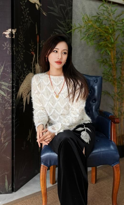 逸红颜明月优选#『轻舞』重磅高定系列 非遗蕾丝特种珠绣工艺,蓬松羽毛纱,浪漫唯美 商品图11