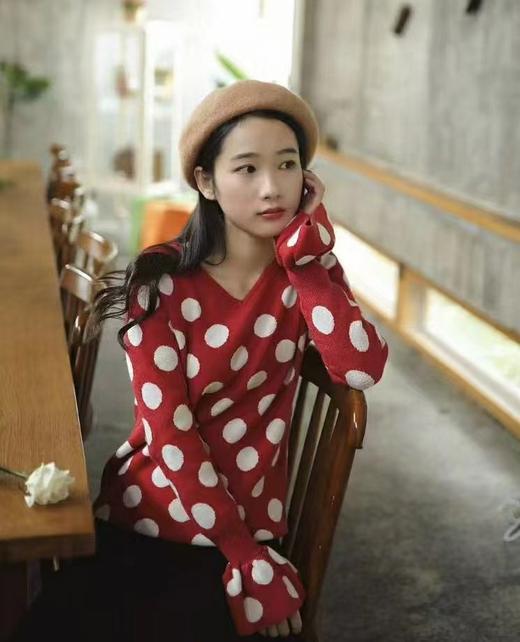 老米优品🎈福利无退换哦！老粉的亏本回馈！复古波点 提花马蹄公主袖修身款毛衣 商品图8