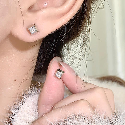 【中性时尚】卡蒂罗/KADER 方镜硬糖耳钉 简约小众黑武士几何设计街头嘻哈流行感新款耳饰  高级感冷淡风设计 商品图9