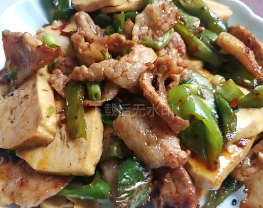 109 素鸡一条（豆制品），约150至210g/条（炒肉，炒木耳都很好吃） 商品图1