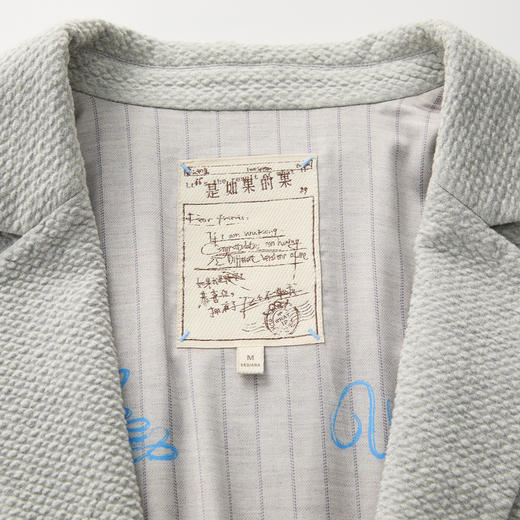 谜底解构感西装外套女2025春季新品通勤风后背拼接西服251MW0029 商品图3