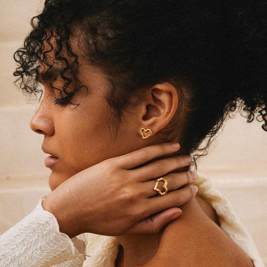 北京仓｜Agapee-LIORA-爱心 镂空 24k镀金 耳环［法国设计师］ 商品图3