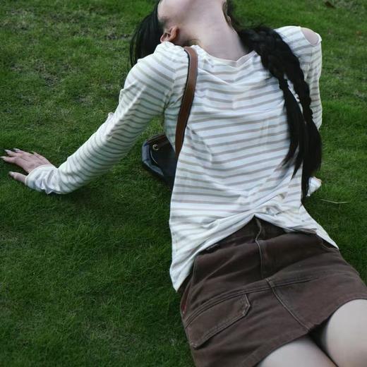 顺丰包邮42212洛诗琳米卡其拼条破洞露肩棉质长袖T恤295244 商品图1