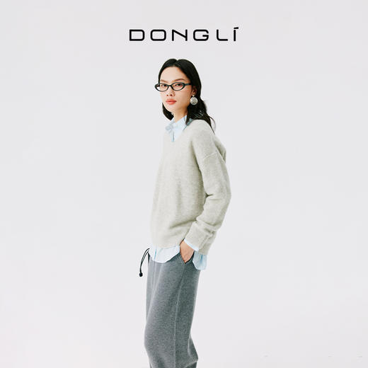 东黎 • 圈圈纱女士秋冬V领套衫 4555 商品图6