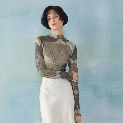 谜底印花高弹打底衫长袖女2025春新品文艺风网纱上衣T恤251MT0145 商品图0