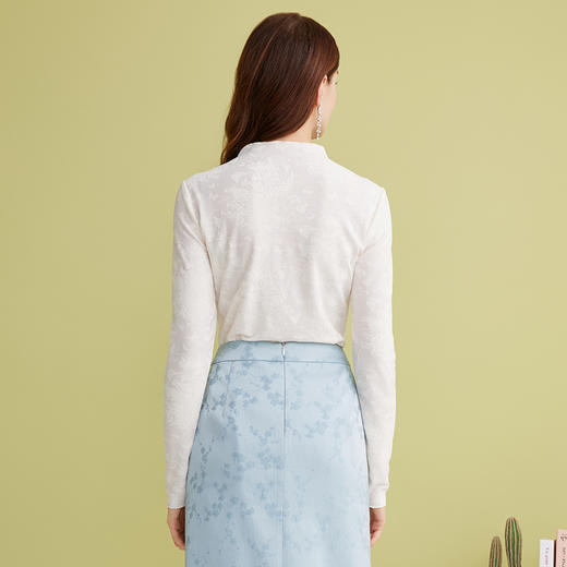 EITIE爱特爱百搭舒适修身显瘦立领白色打底衫长袖T恤春季新款A2513513 商品图4