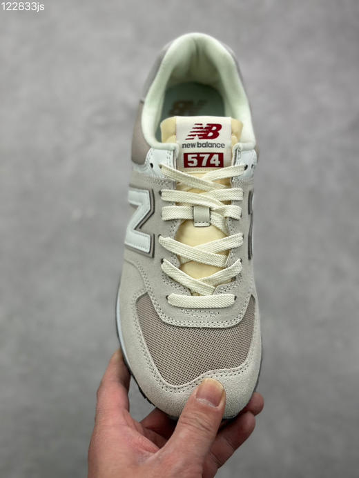 秋冬特惠💰340 New Balance 新百伦 NB574系列 公司级出品 复古休闲慢跑鞋
尺码：36-45 商品图1