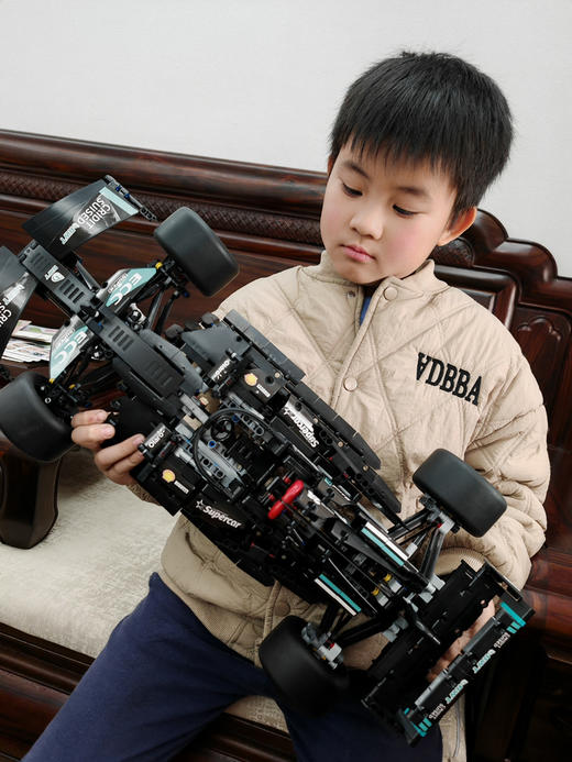 ⏰全款提奔驰❗ 乐高同款1:10大比例还原真车【梅赛德斯奔驰F1积木赛车】  某宝同款1000+，新年礼物开团到手 68.9元 ❗ 商品图1