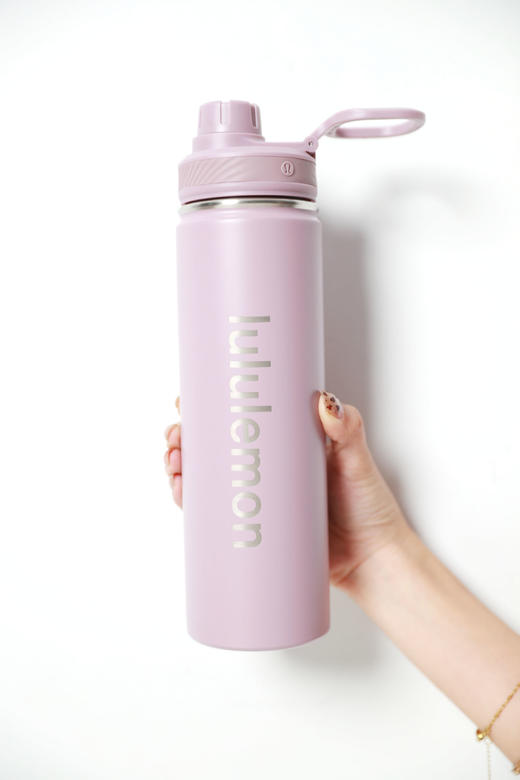 颜值好顶啊，710ml保温杯。原盒包装の双层不锈钢运动水瓶C010986 商品图12