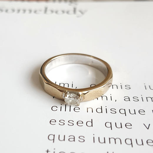 【天然正品】I DOAU750双色金时尚经典款0.163克拉钻石戒指AU750双色金9号（戒圈可改）261224NJS13 现售价：2880(特价） 商品图6