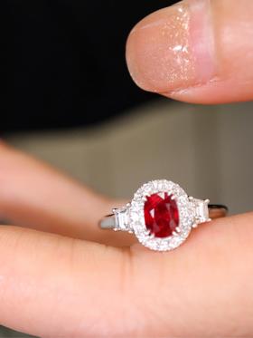 1.02ct刻面红宝石戒指