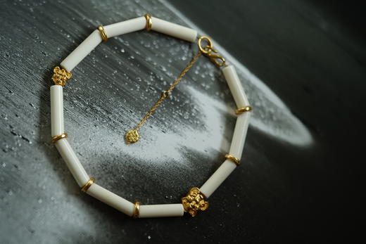 牛骨管铜鎏金狮子头项链 商品图2