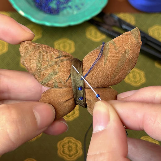 彩蝶幽梦·真丝香囊—中国美术学院文创＆一艺之间居家好物送礼佳品 商品图4