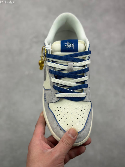秋冬特惠💰470 公司级 Nike SB Dunk Low “斯图西蛇年联名—米蓝银勾” 周年高端定制 低帮休闲板鞋 商品图1