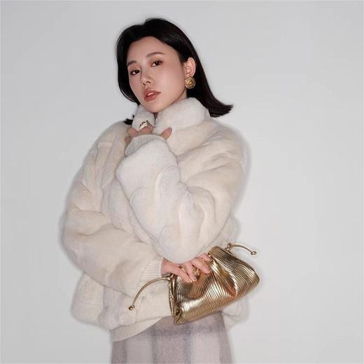 【Vogue Feminity 丹麦貂皮草夹棉加厚大衣】贵气十足 小A版型设计 包容身材又减龄 商品图3