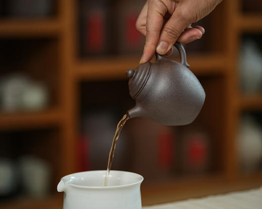 经典陶坊紫砂壶顶峰壶朱泥/共生矿160cc 商品图2