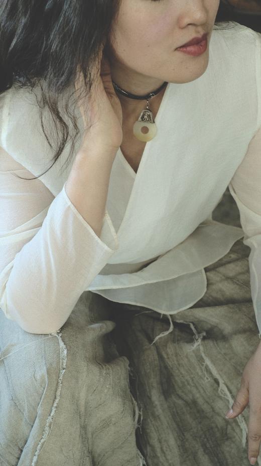 和田玉平安圈老银蝙蝠颈链 商品图2