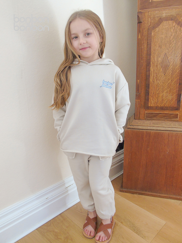 卡其logo连帽卫衣套装