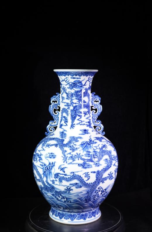 柴窑青花九龙双耳尊 商品图0