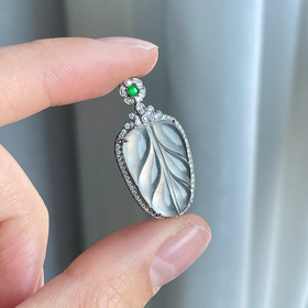 【玻璃种 孤品】18K金玻璃种叶子（缅甸A货翡翠孤品-平洲溯源）