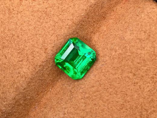 1.8ct刻面祖母绿裸石 商品图0