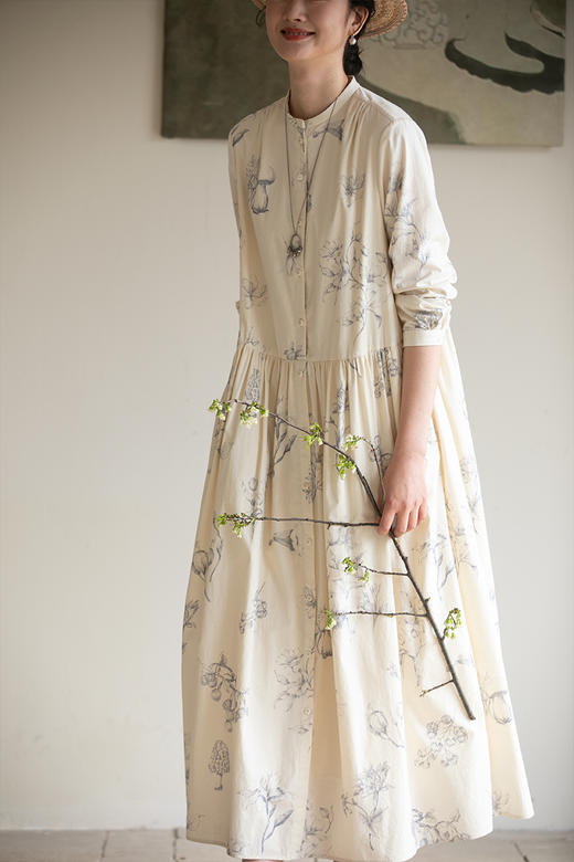 牧衣游原创 印花木棉纤维混纺风衣女新款设计感宽松长外套 雾隐花 商品图5