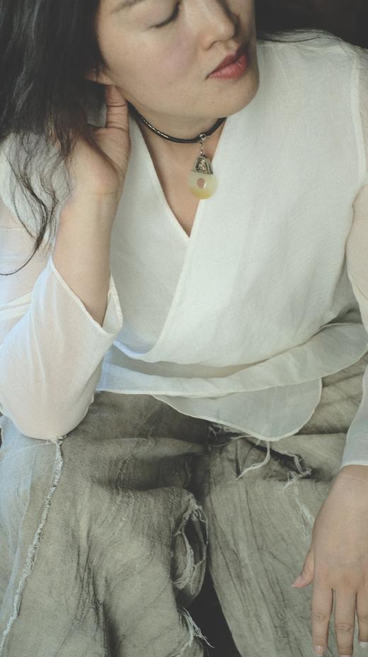 和田玉平安圈老银蝙蝠颈链 商品图1