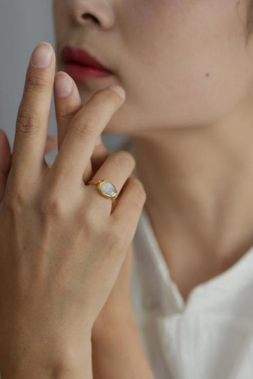 西亚萨珊王朝时期玛瑙18k金镶嵌戒指 商品图3