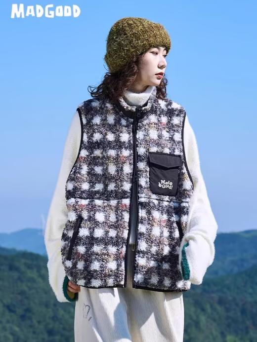 马得工地/MDGDMJ244303/拼接格纹羊羔毛马甲 商品图2