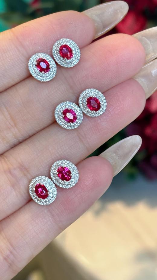 0.6ct刻面红宝石耳钉 商品图3