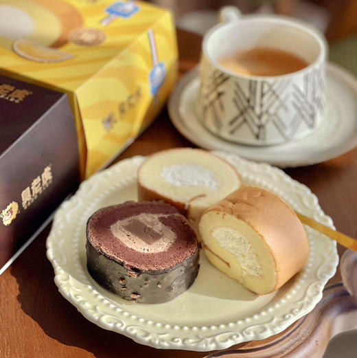【春日特惠❀】臻•法式牛乳卷，口感细腻绵密，入口即化，3个口味可选，梦龙生巧牛乳卷，马来西亚猫山王牛乳卷，法国奶油芝士牛乳卷 减糖30% 无防腐剂 无色素 无香精 无反式脂肪酸 商品图1