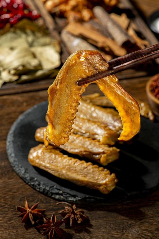 百年古法“米雾蒸熏”【香熏鸭翅】米熏工艺 非遗传承 优选加大号鸭翅 肉质鲜美 低温慢卤 连骨头都入味 繁杂工艺 造就五味俱全😋纯天然香料腌制 无香精添加 商品图0