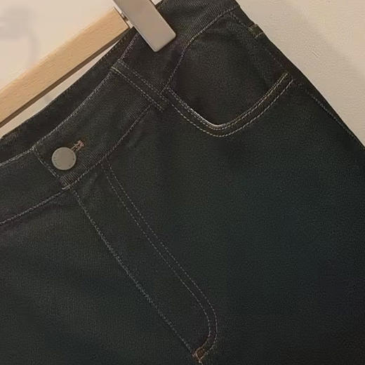 VIVIAN LIU R2445009初秋女装新款斜插兜显瘦微喇牛仔休闲长裤 商品图2