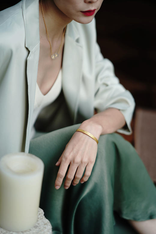 白水晶瓜珠银鎏金腰鼓珠项链 商品图3