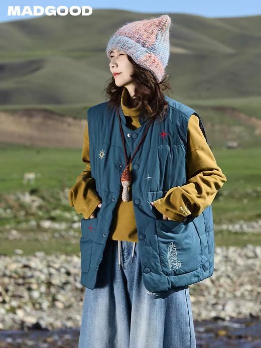 马得工地/MDGDMJ244488/新年小猫绣花马甲 商品图2